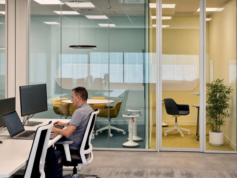 Lunik office